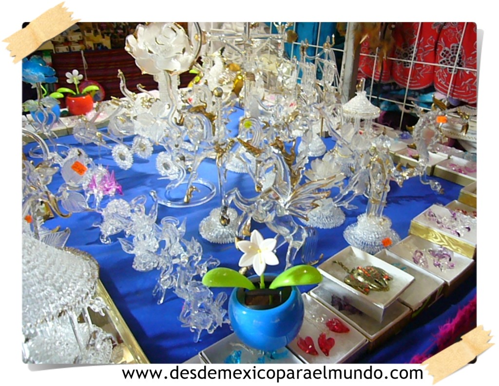 Más figuritas de vidrio / More glass handicrafts