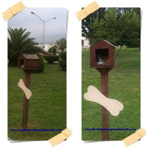 En el parque hay una casita de madera llena de bolsas de plástico para recoger lo que los perros hacen. // There's a little house made of wood full of plastic bags for picking up what the dogs do.